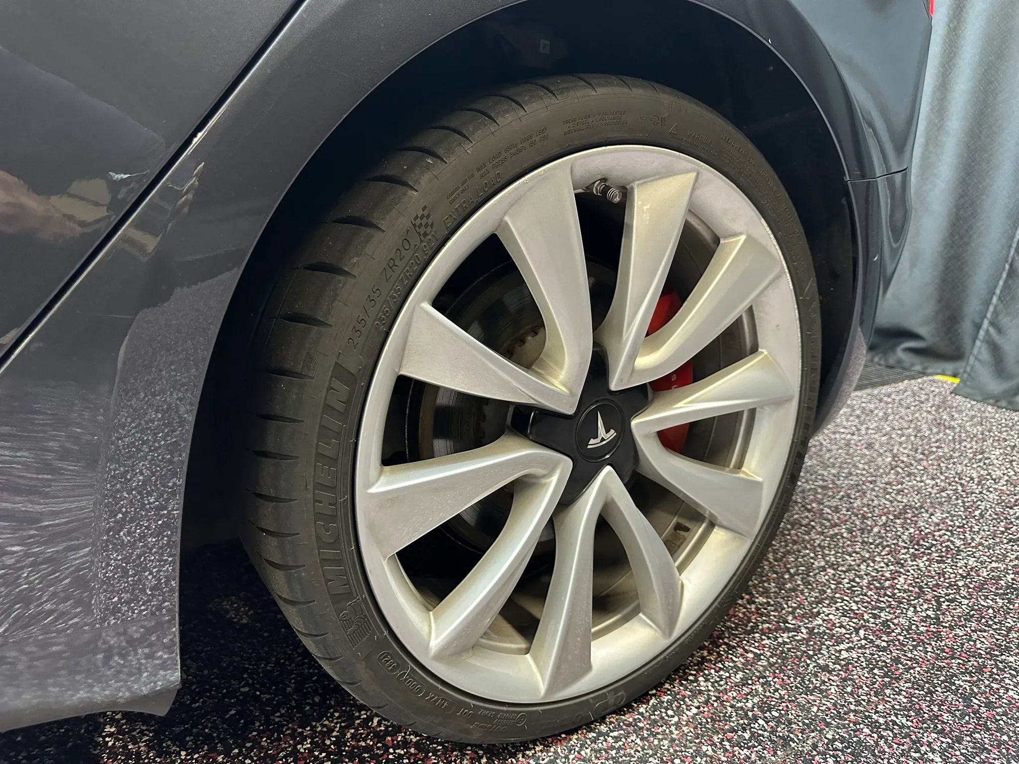 Used 2018 Tesla Model 3 Long Range AWD/4WD image 23
