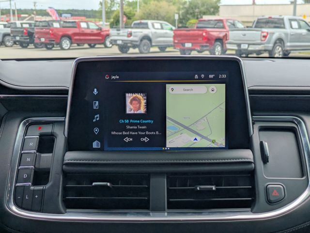 Used 2024 Chevrolet Suburban Z71 w/ Luxury Package image 21