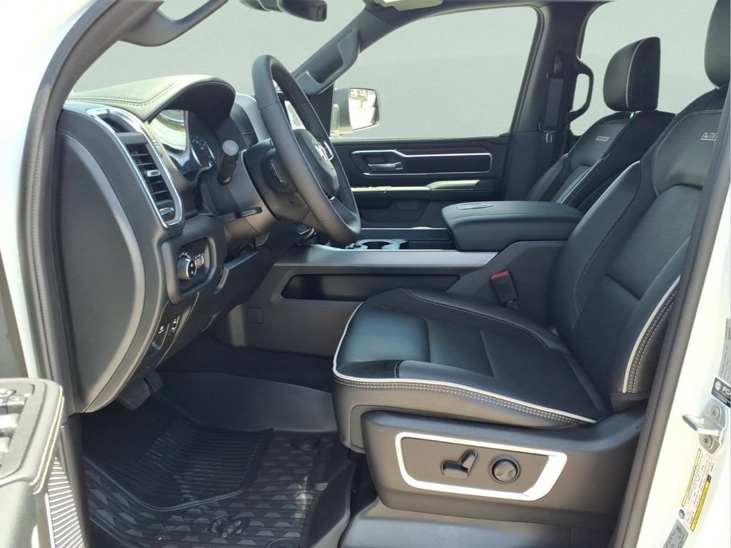 New 2026 RAM 1500 Laramie w/ Night Edition AWD/4WD image 9