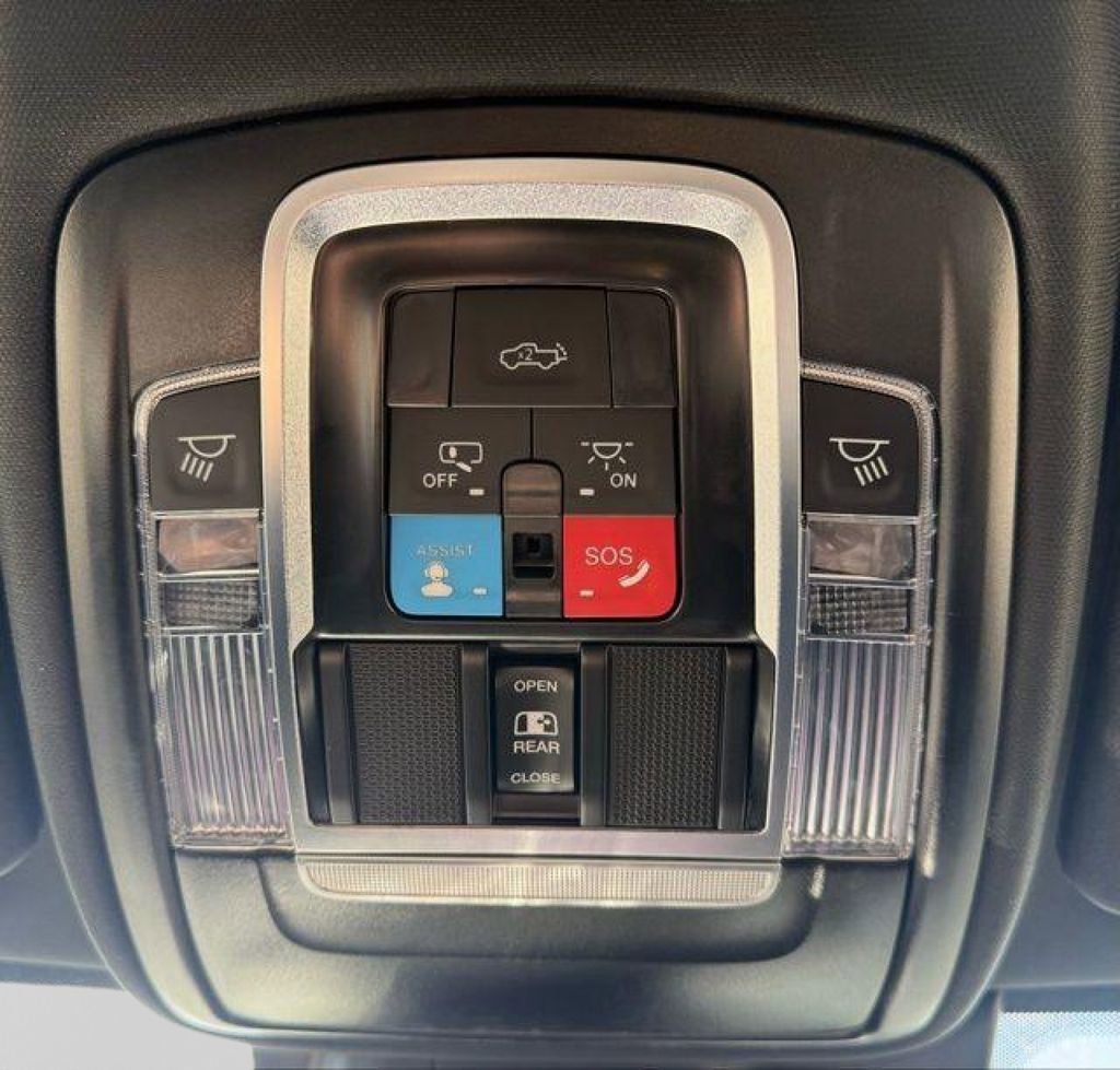 New 2026 RAM 3500 Laramie AWD/4WD image 14