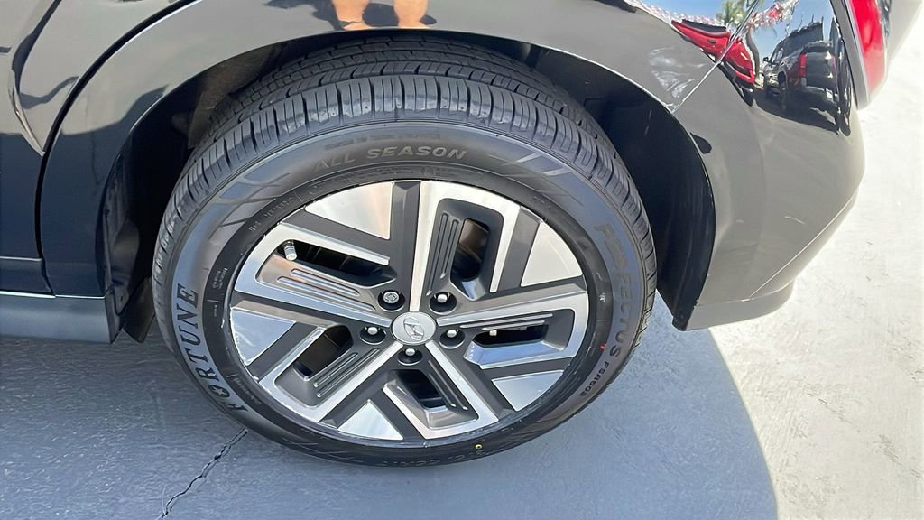 Used 2023 Hyundai Kona SEL w/ Cargo Package FWD image 31