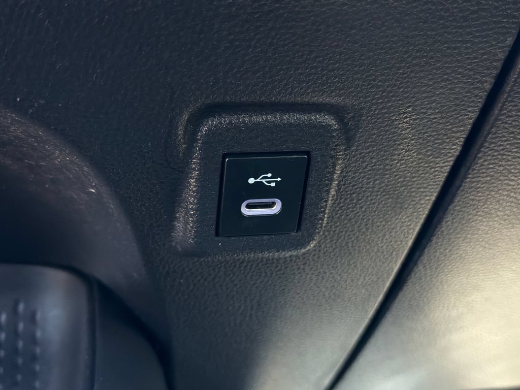 Used 2025 Toyota Corolla SE FWD image 31