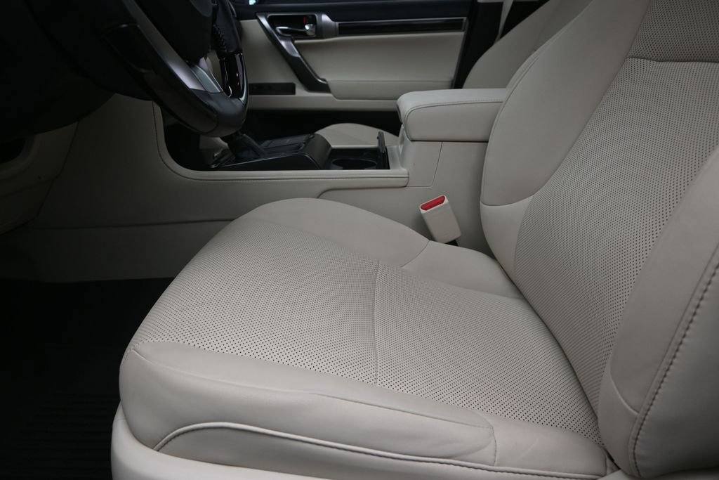Used 2023 Lexus GX 460 Premium AWD/4WD image 13