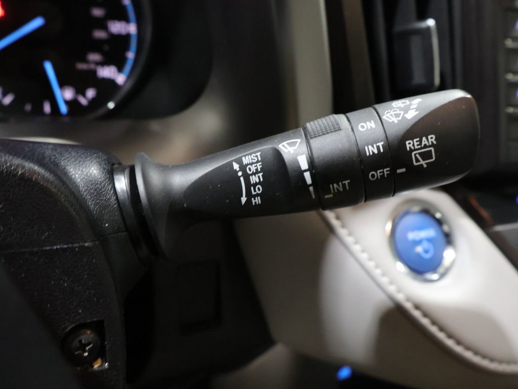 Used 2018 Toyota RAV4 XLE w/ Convenience Package image 36