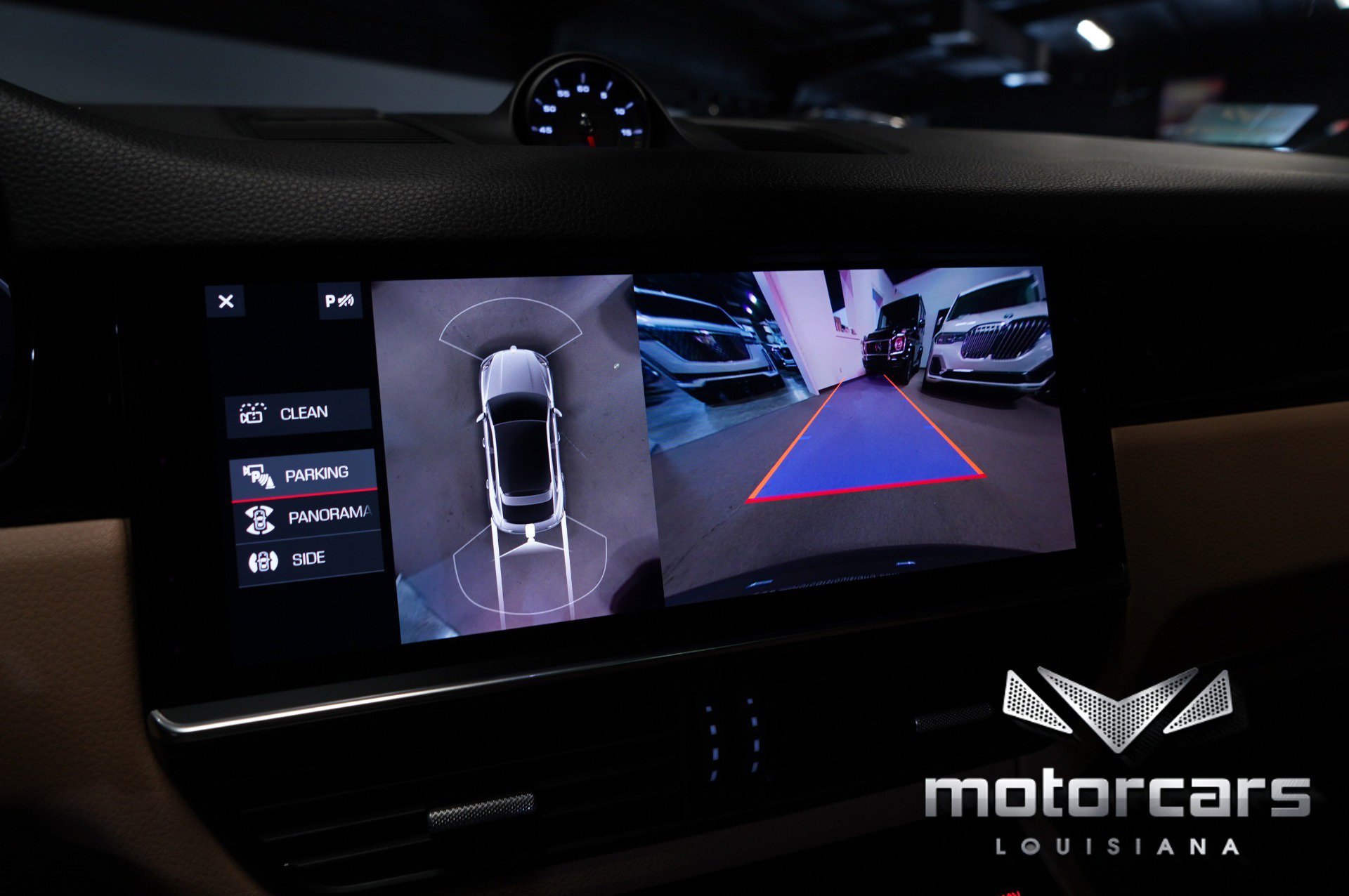 Used 2021 Porsche Cayenne Coupe w/ Premium Package image 32