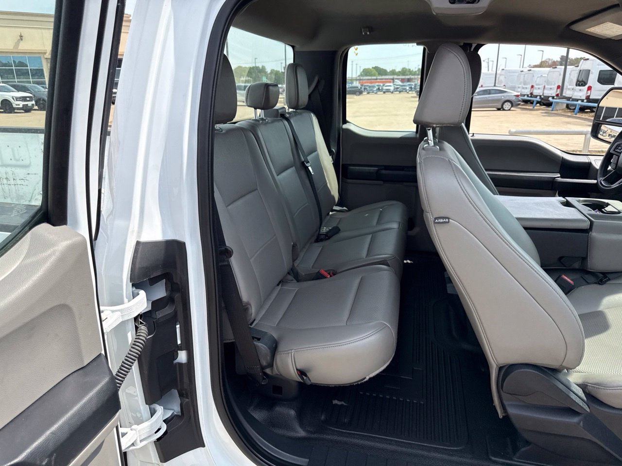 Used 2022 Ford F250 XL w/ Power Equipment Group RWD image 11