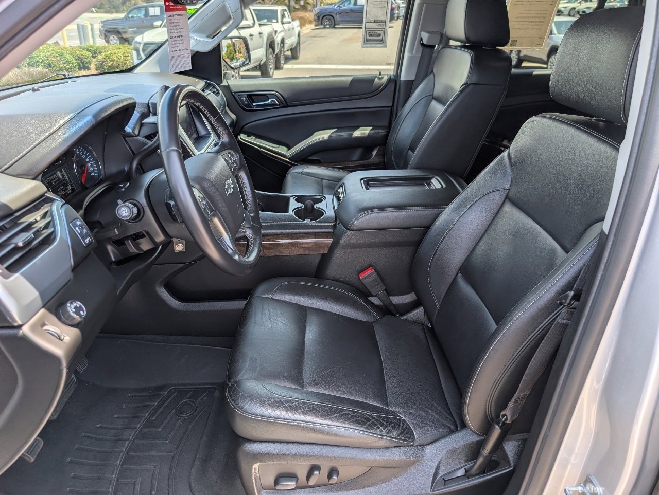 Used 2019 Chevrolet Tahoe LT RWD image 2