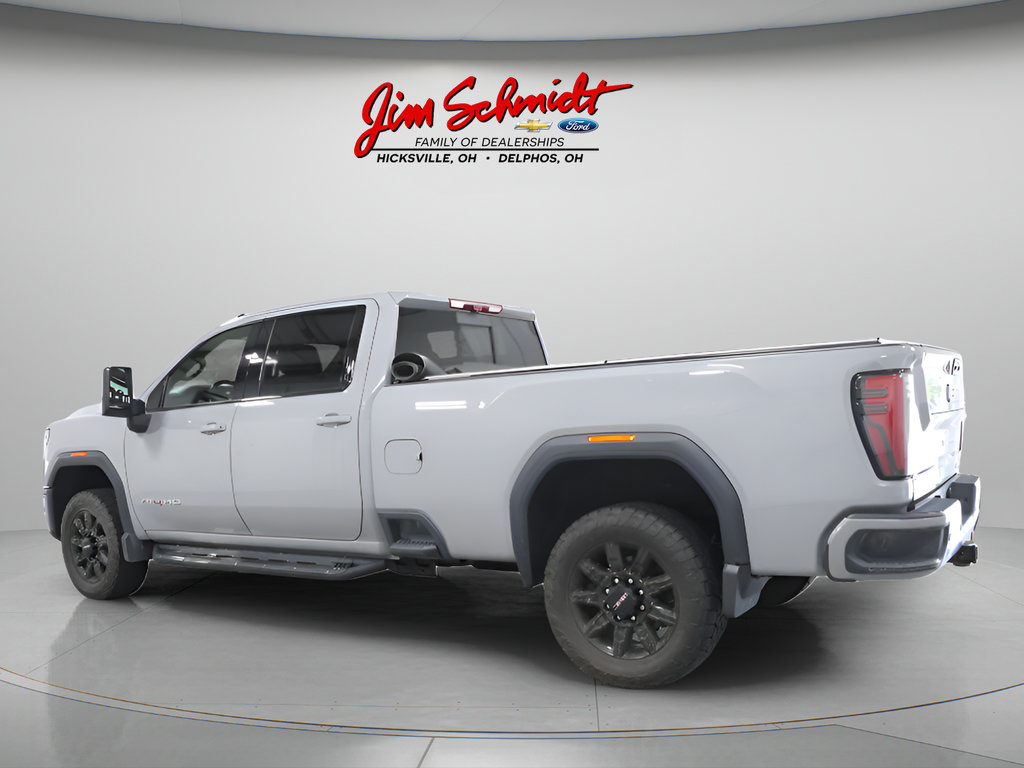 Used 2025 GMC Sierra 2500 AT4 w/ Technology Package AWD/4WD image 4
