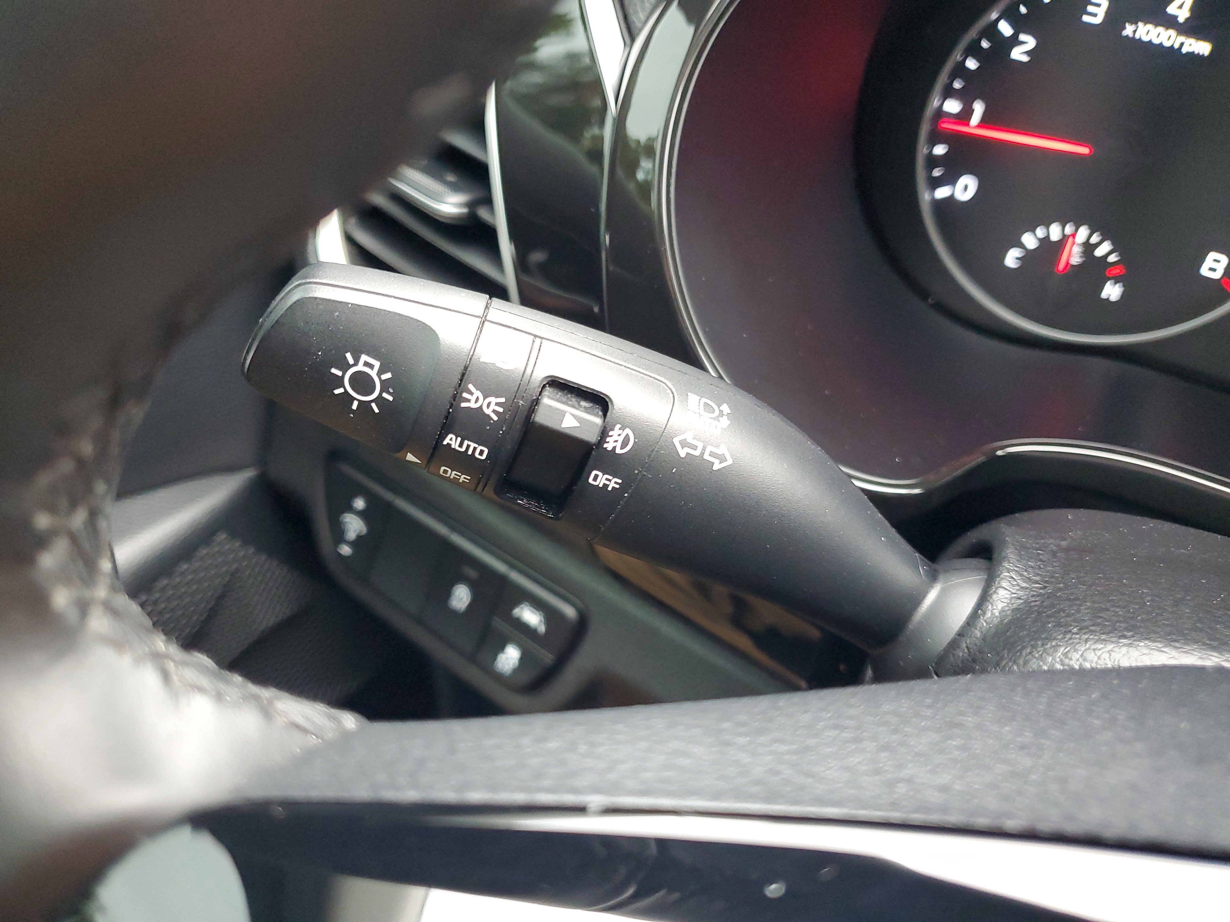 Certified 2023 Kia Seltos EX image 30