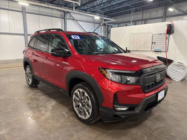 Used 2025 Honda Passport Black Edition image 6