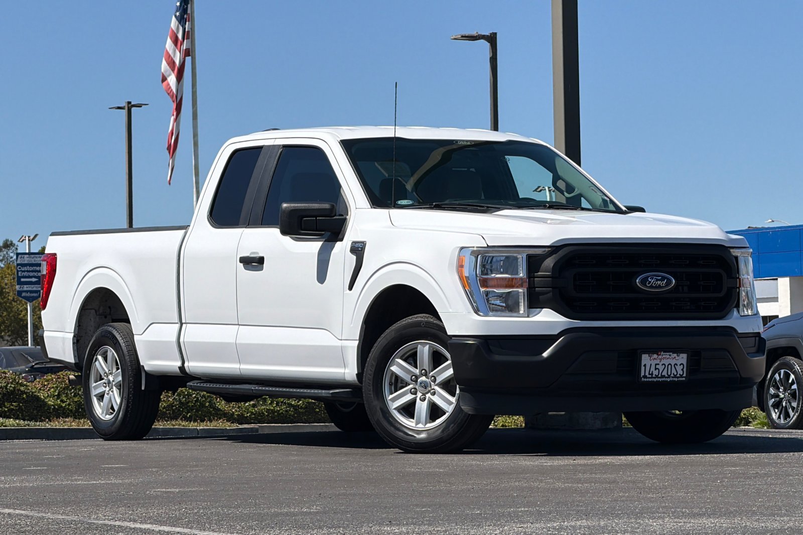 Used 2022 Ford F150 XL w/ Equipment Group 101A High RWD image 2