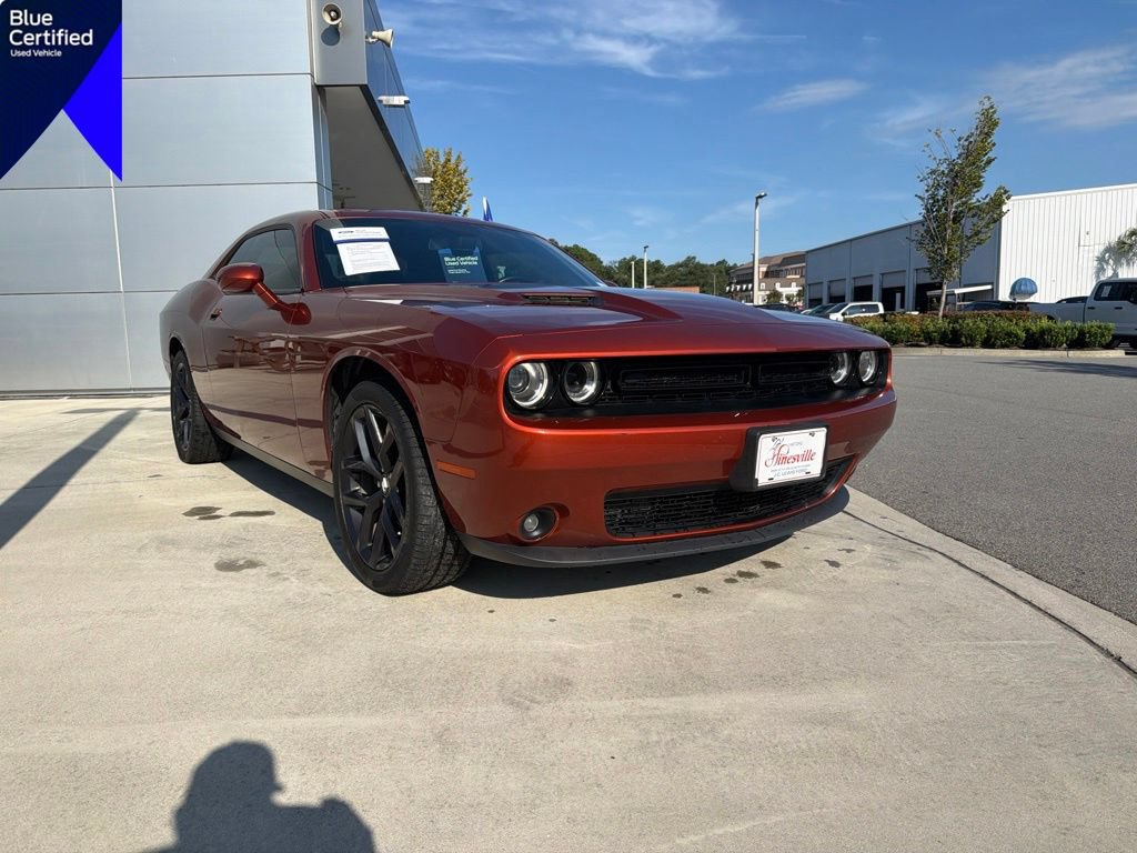 Used 2020 Dodge Challenger SXT w/ Blacktop Package RWD 360° Tour