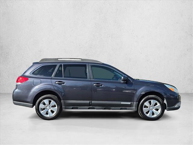 Used 2011 Subaru Outback 3.6R Limited w/ Popular Equipment Group 1B AWD/4WD image 4