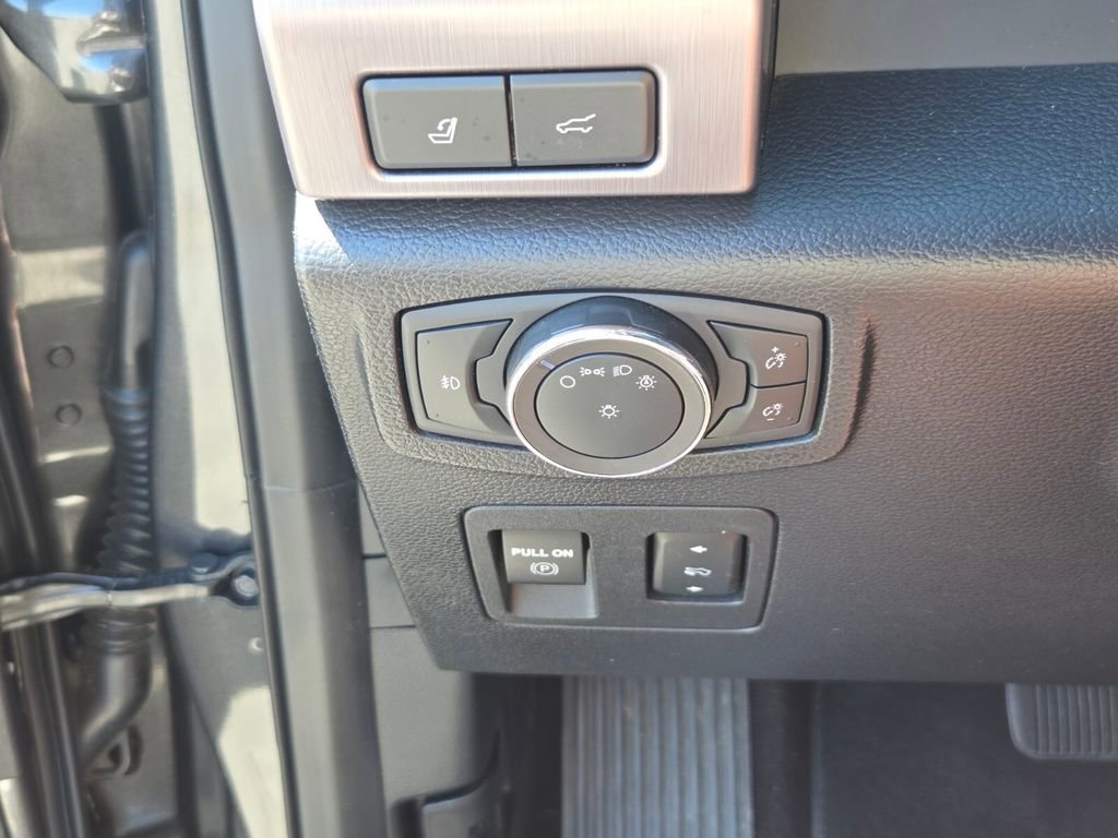 Used 2019 Ford Expedition Max Platinum image 26