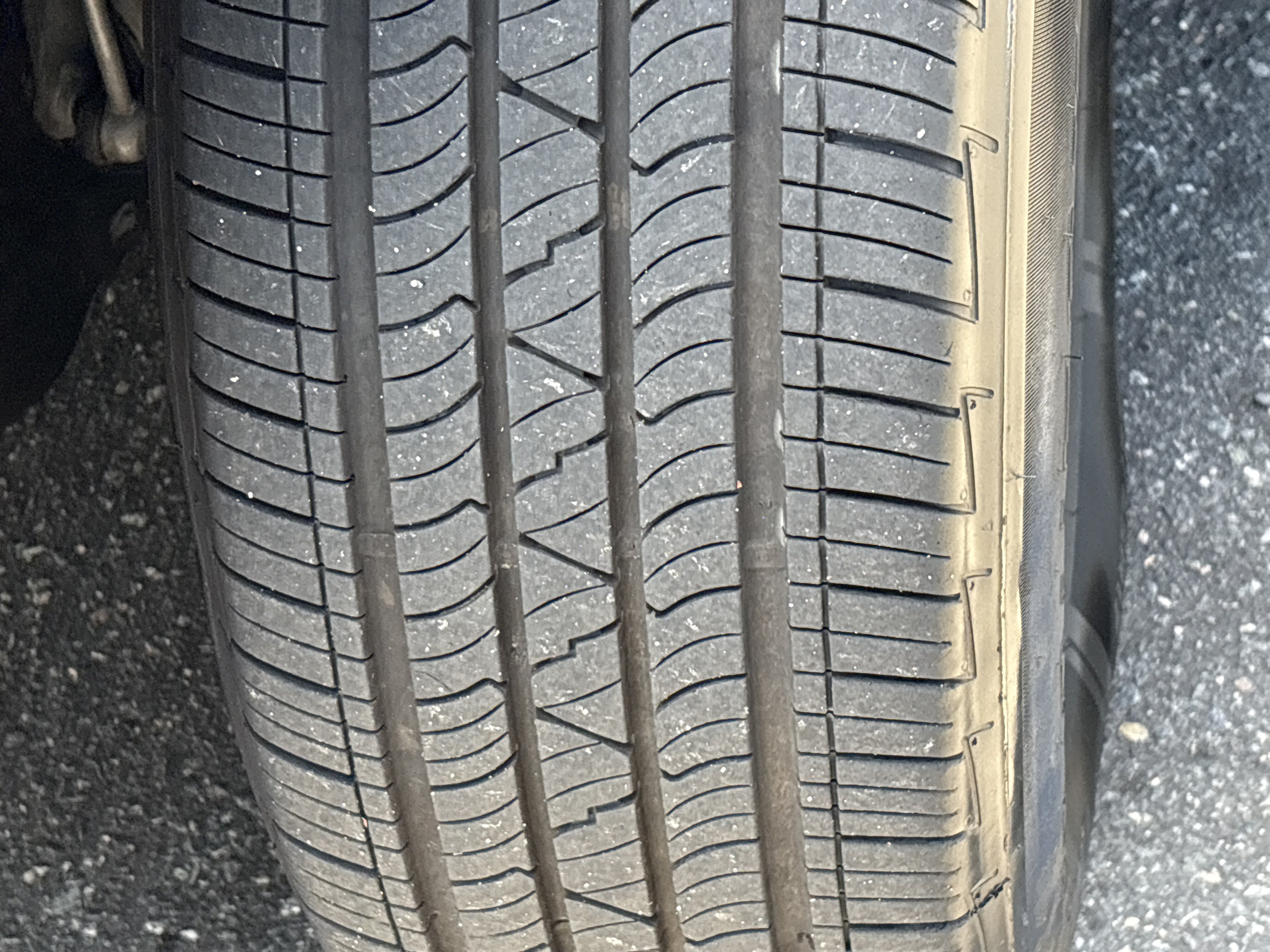 Used 2023 Chrysler Pacifica Touring-L FWD image 13