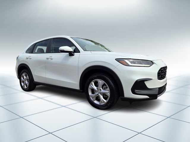 Certified 2023 Honda HR-V LX image 3
