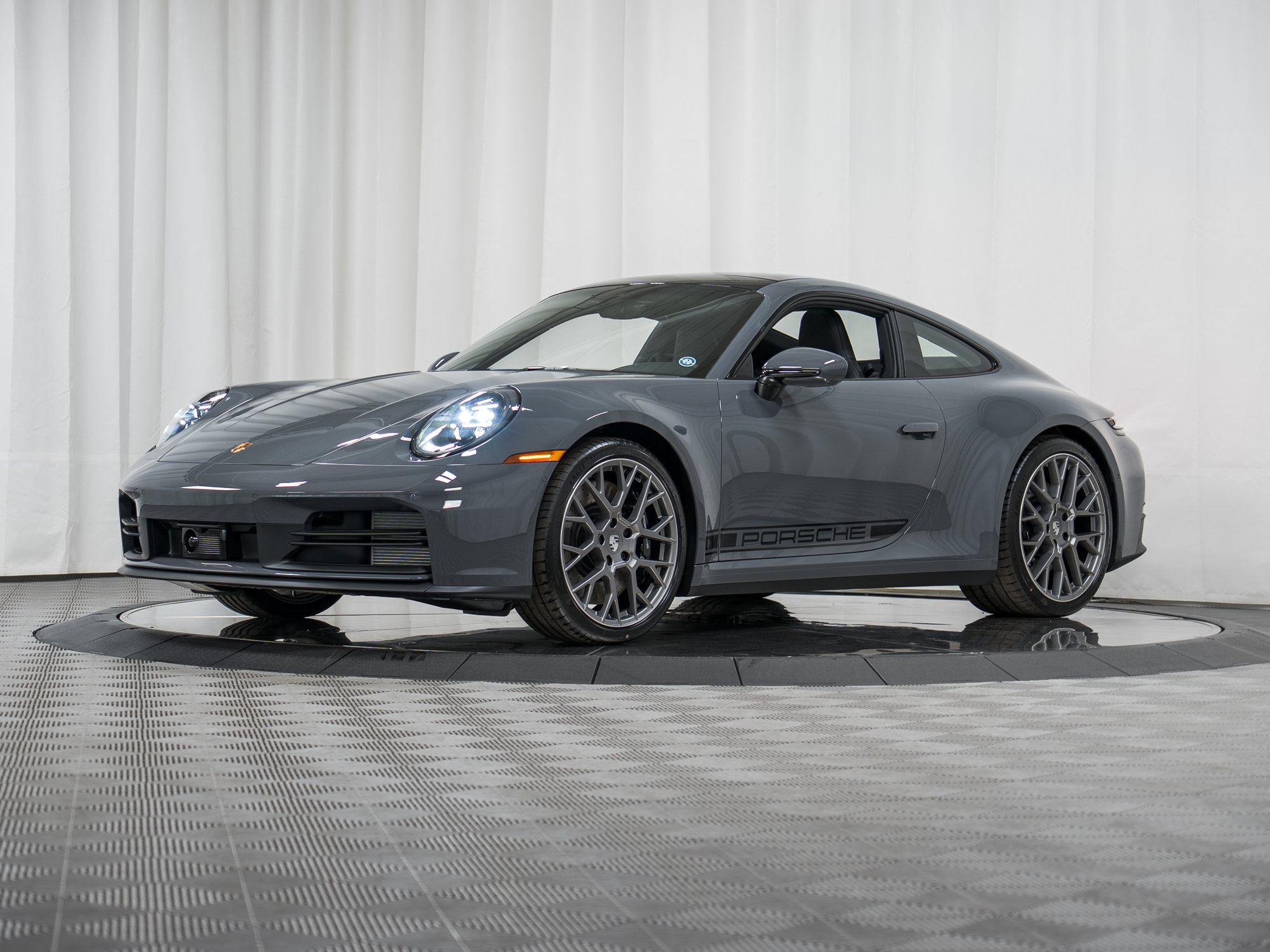 Used 2025 Porsche 911 Carrera S image 30
