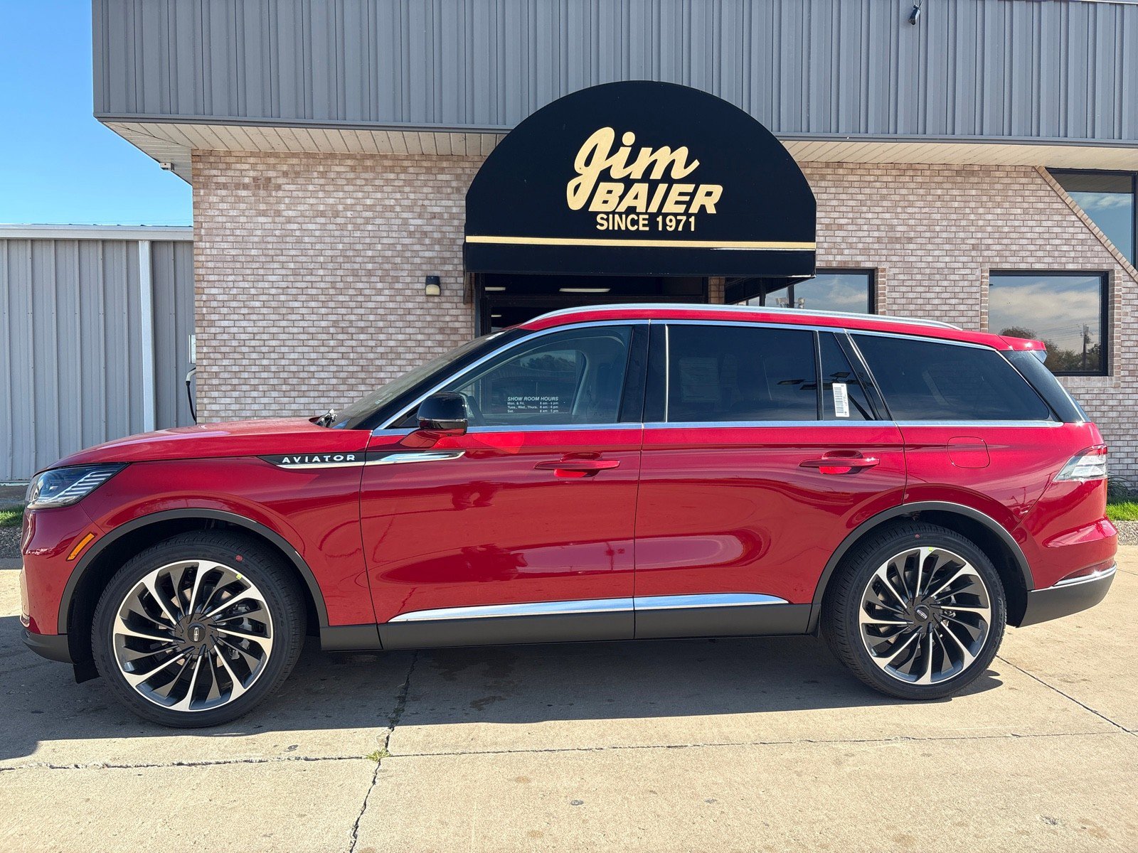 New 2026 Lincoln Aviator Reserve image 2