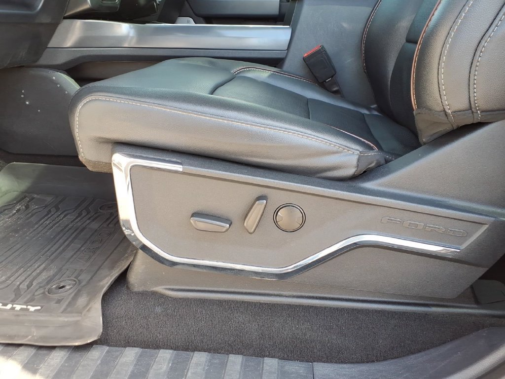 Used 2024 Ford F250 Lariat w/ Sport Appearance Package AWD/4WD image 25