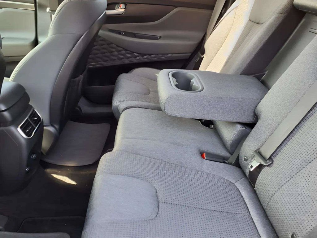 Used 2023 Hyundai Santa Fe SEL FWD image 9