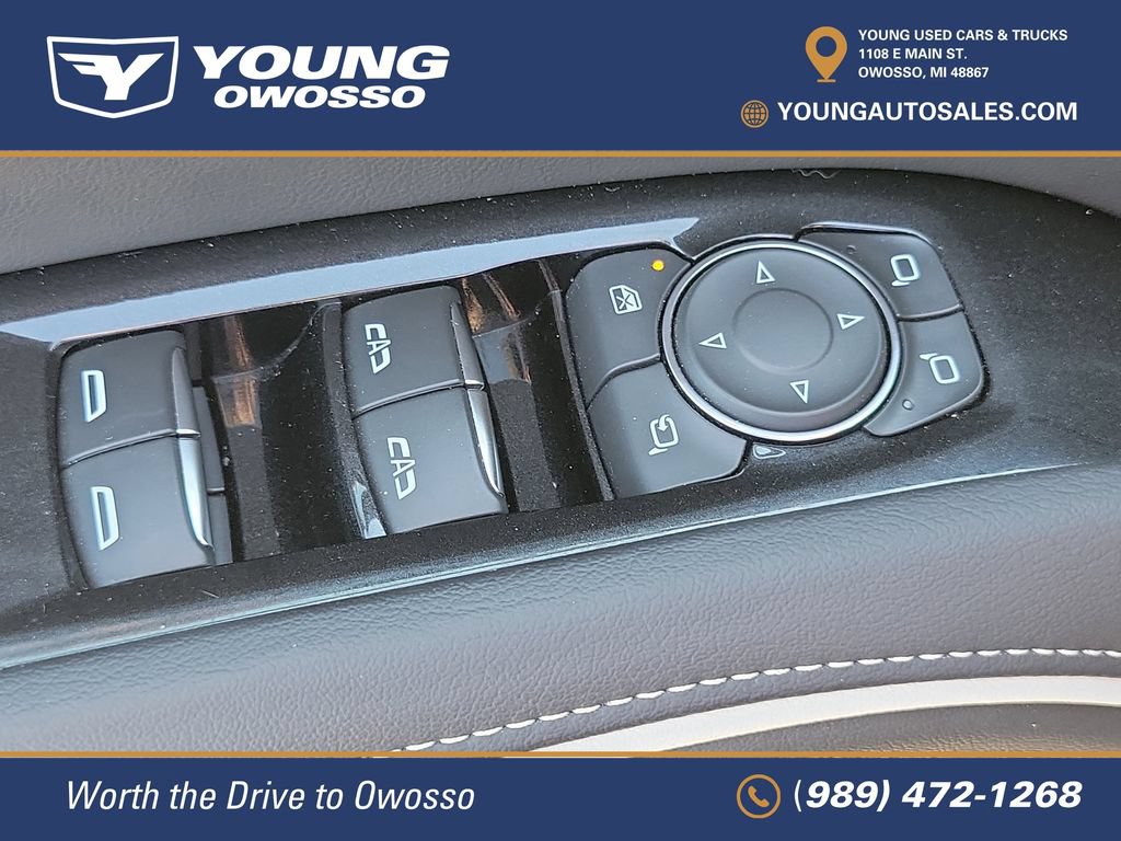 Used 2023 Cadillac Escalade Premium Luxury AWD/4WD image 27