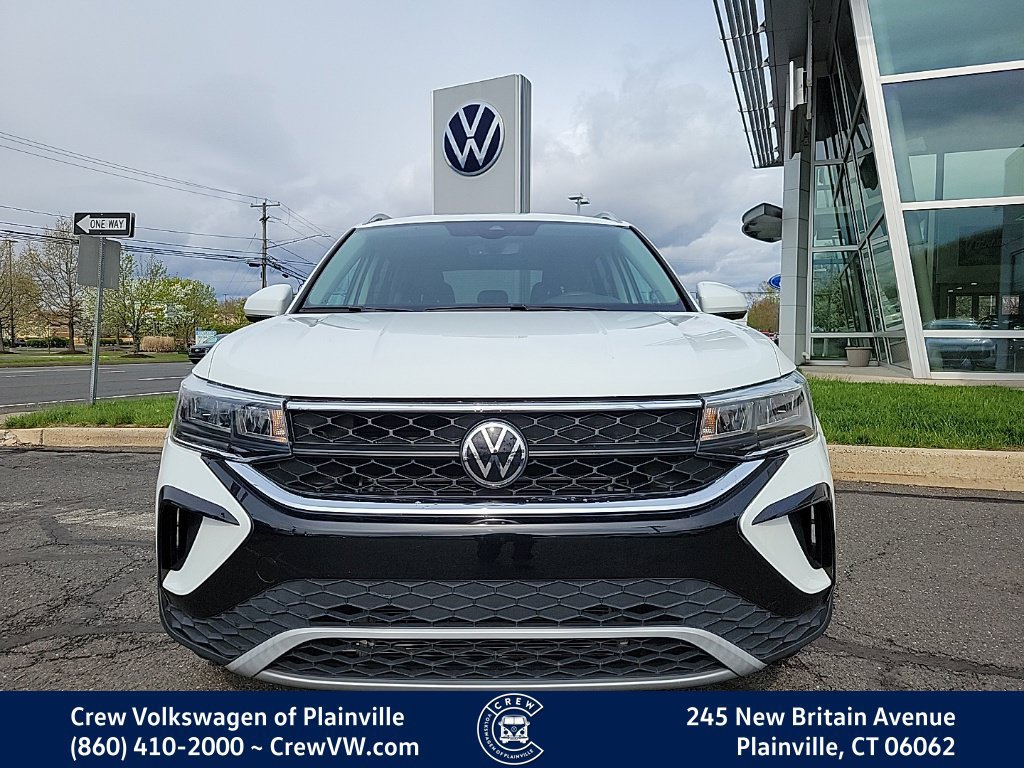 Used 2022 Volkswagen Taos SE w/ Driver Assistance Package FWD image 25