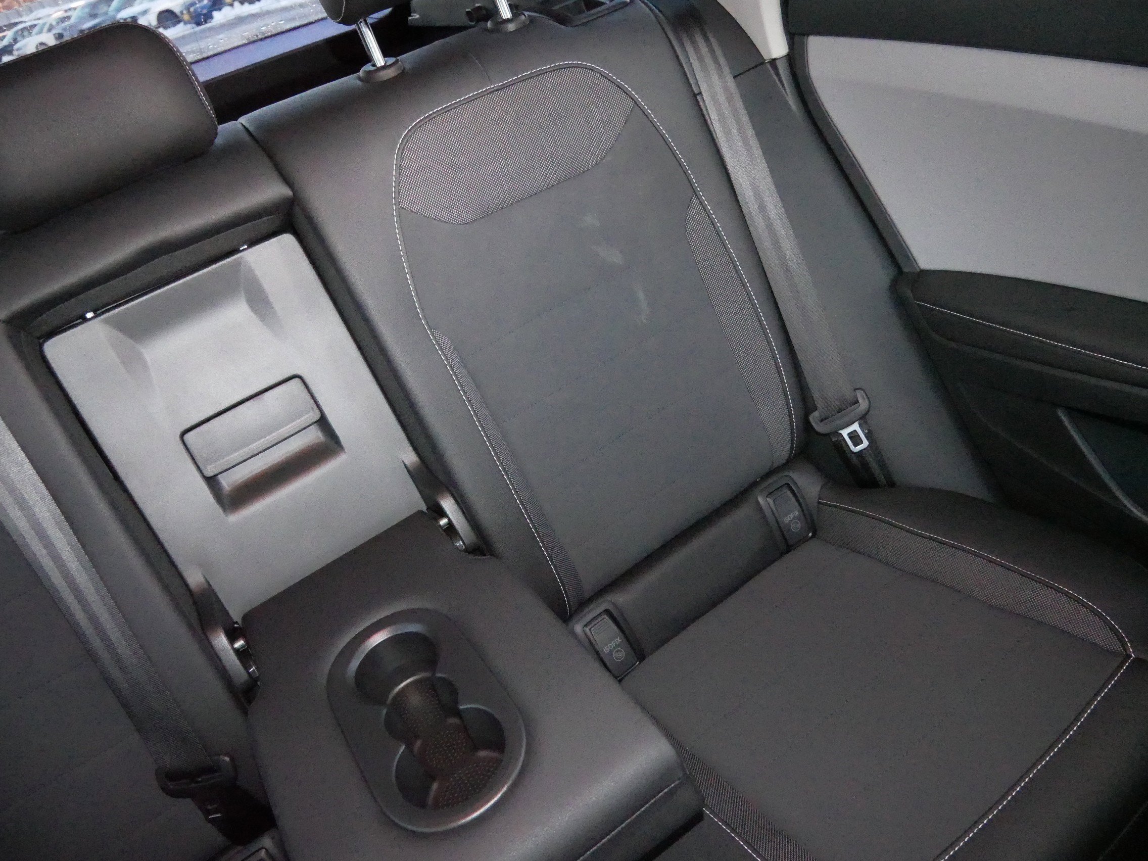 Used 2024 Volkswagen Taos SE image 14