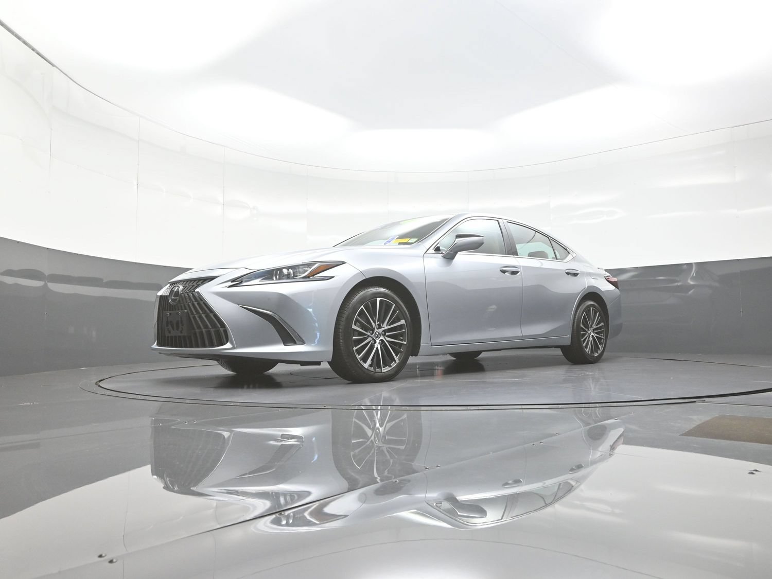 Used 2023 Lexus ES 250 w/ Premium Package AWD/4WD image 11