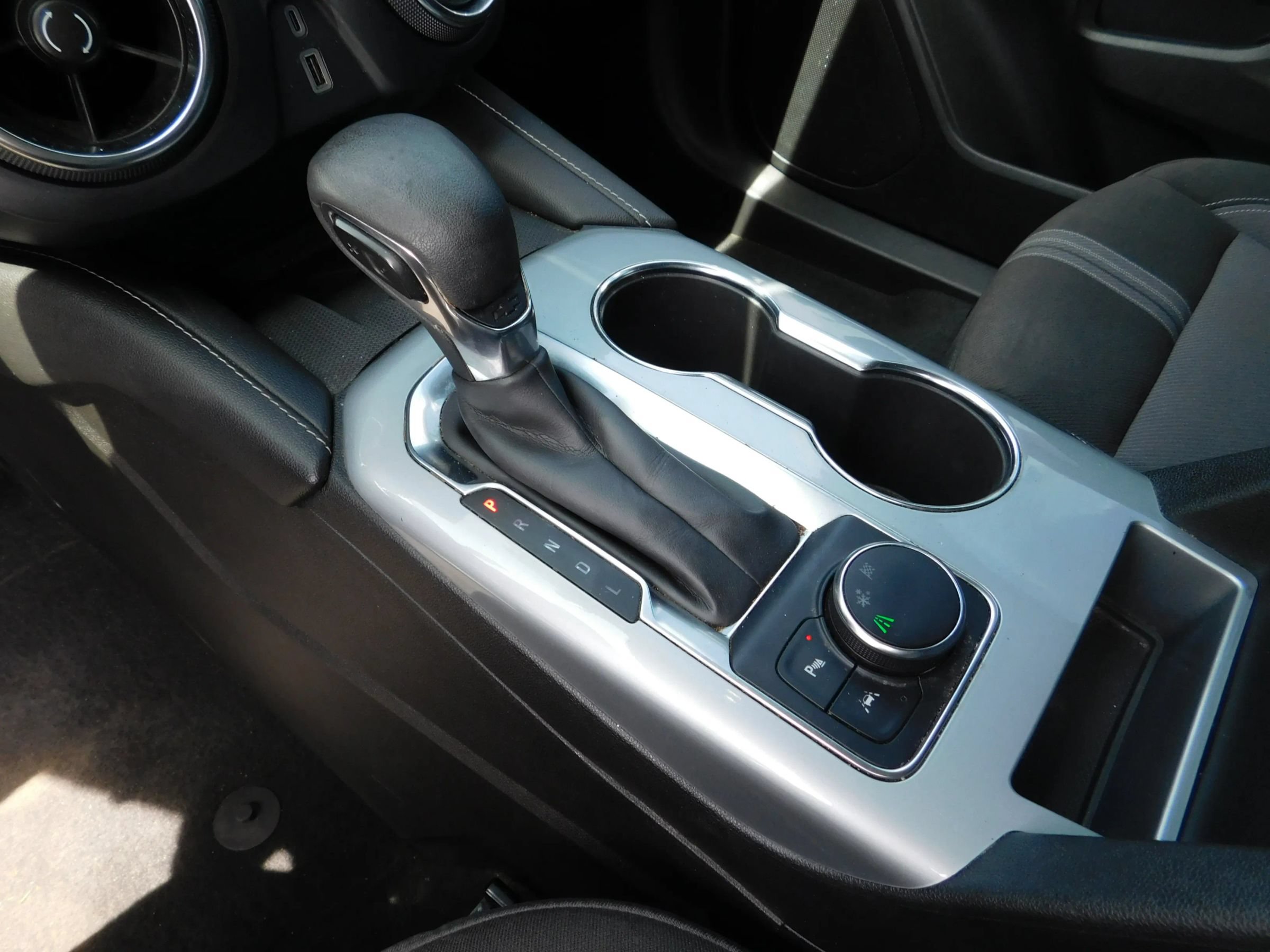 Used 2024 Chevrolet Blazer LT w/ Convenience Package FWD image 16