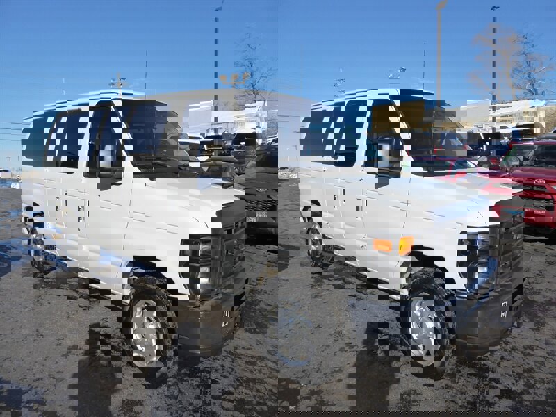 Used 2017 Chevrolet Express 2500 LS image 29