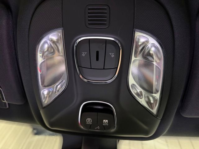 Used 2022 Jeep Compass High Altitude AWD/4WD image 41
