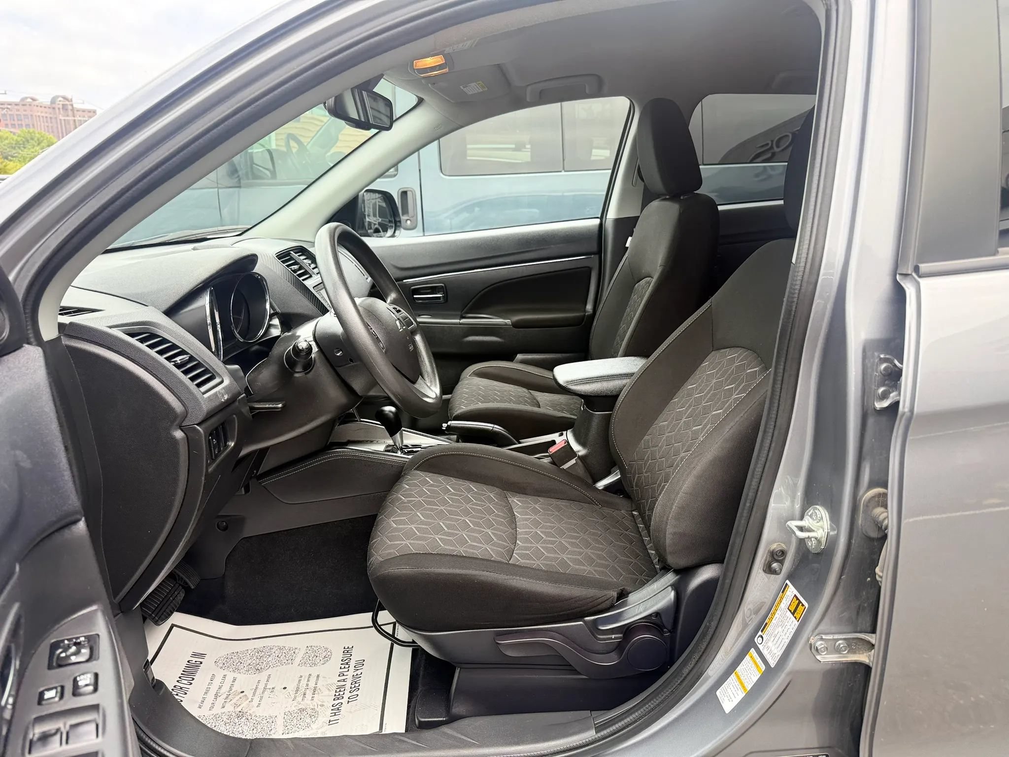 Used 2023 Mitsubishi Outlander Sport ES AWD/4WD image 10