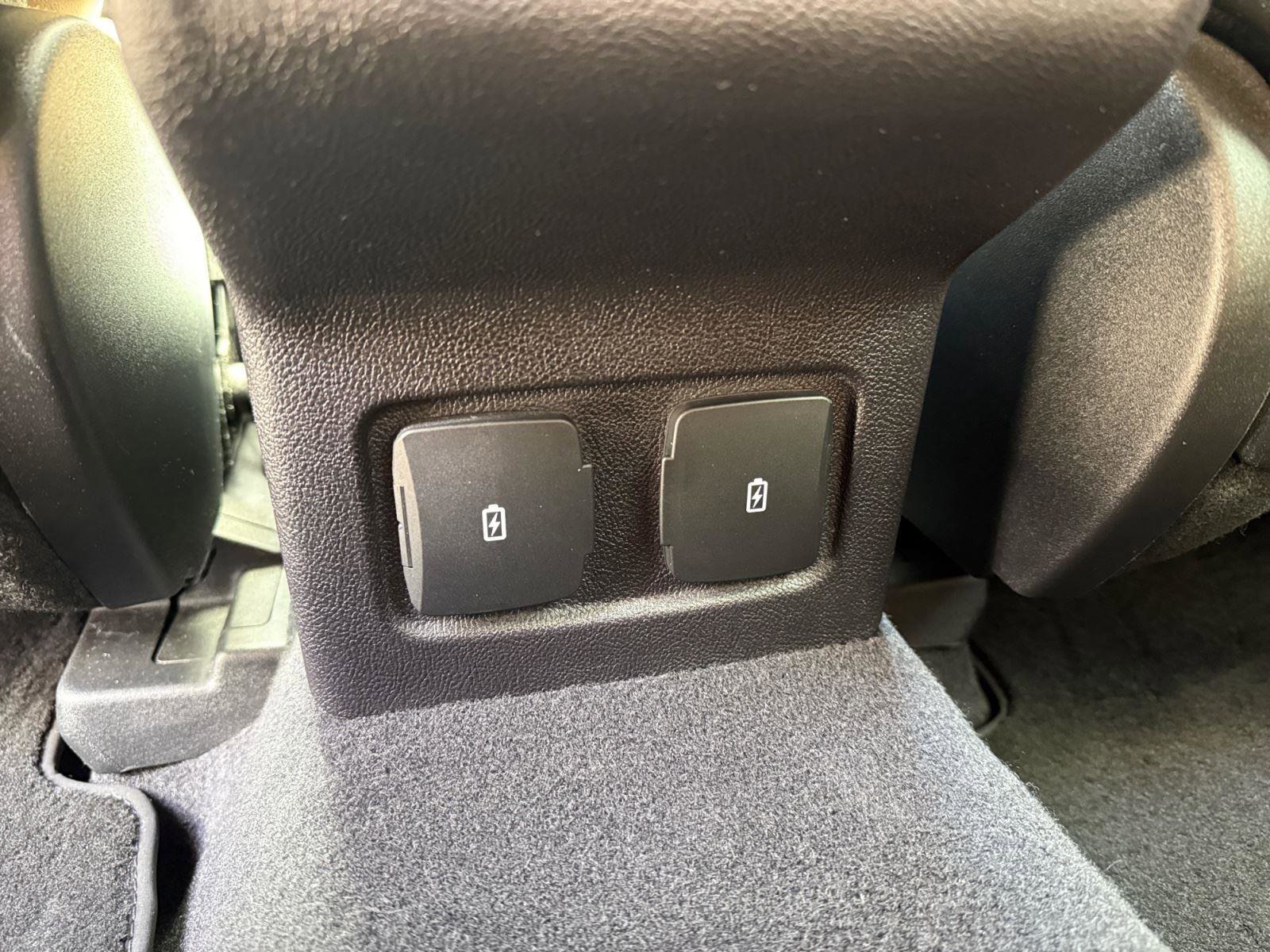Used 2023 Lincoln Corsair Reserve image 20
