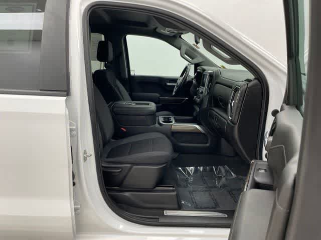Used 2022 Chevrolet Silverado 1500 RST w/ Redline Edition AWD/4WD image 15
