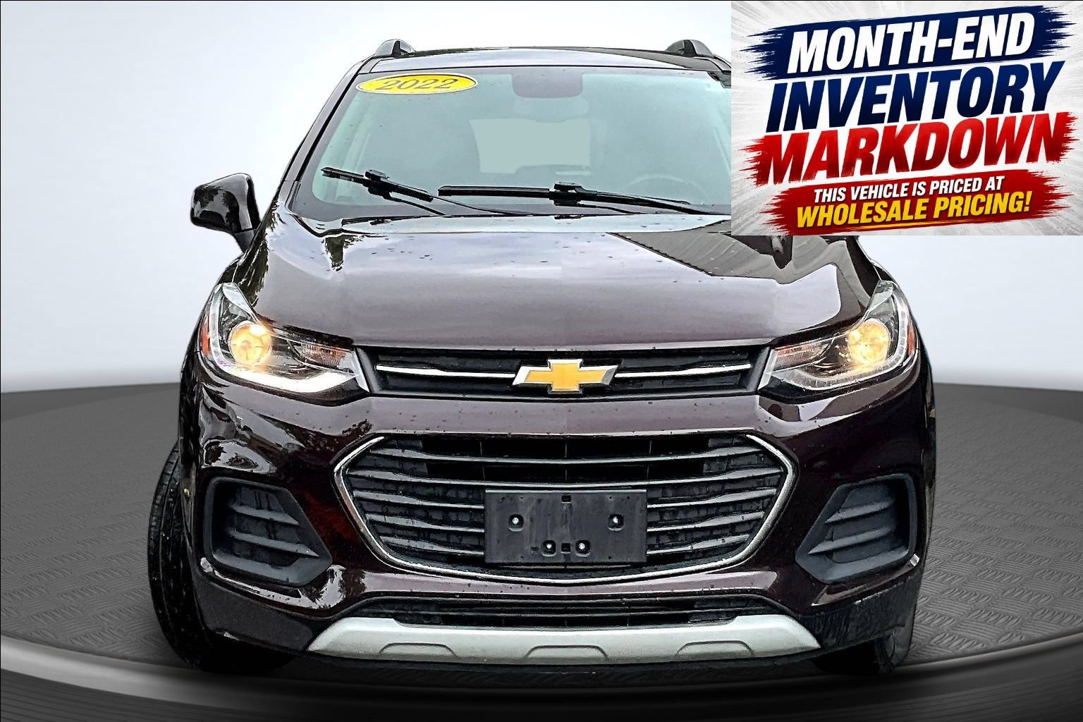 Used 2022 Chevrolet Trax LT w/ Driver Confidence Package AWD/4WD image 2