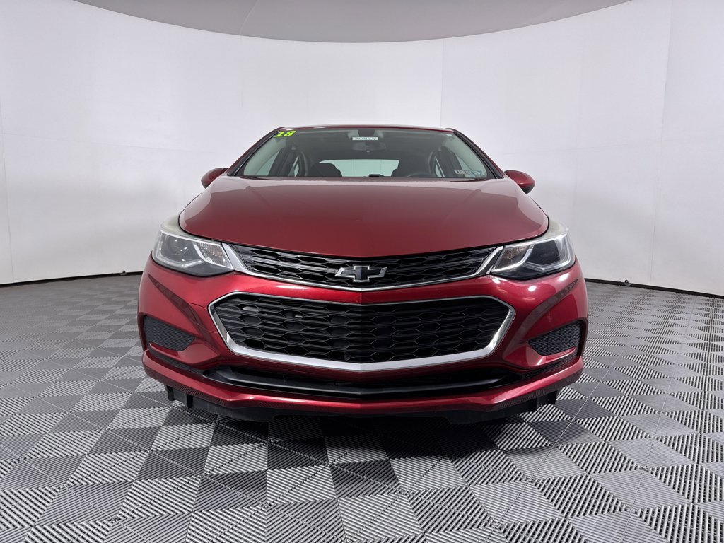Used 2018 Chevrolet Cruze LT w/ Sun And Sound Package image 2