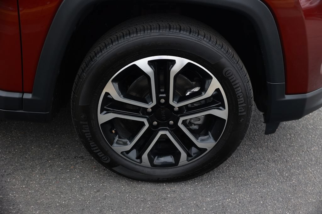 Used 2022 Jeep Compass Limited w/ Sun and Sound Group AWD/4WD image 8