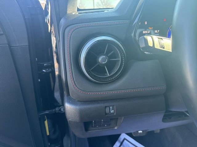 Used 2024 Chevrolet Colorado Z71 w/ Z71 Convenience Package 2 image 17