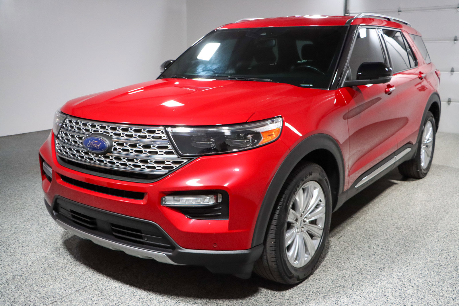 Used 2020 Ford Explorer Limited w/ Class III Trailer Tow Package image 33