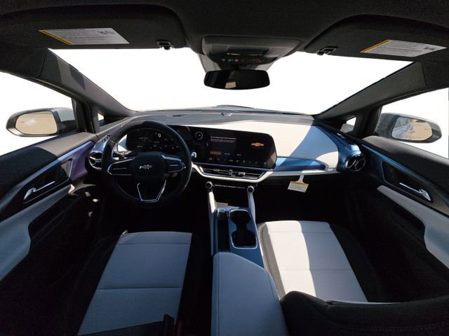 New 2026 Chevrolet Equinox EV LT AWD/4WD image 13