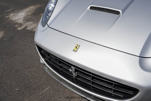 Used 2012 Ferrari California RWD image 56