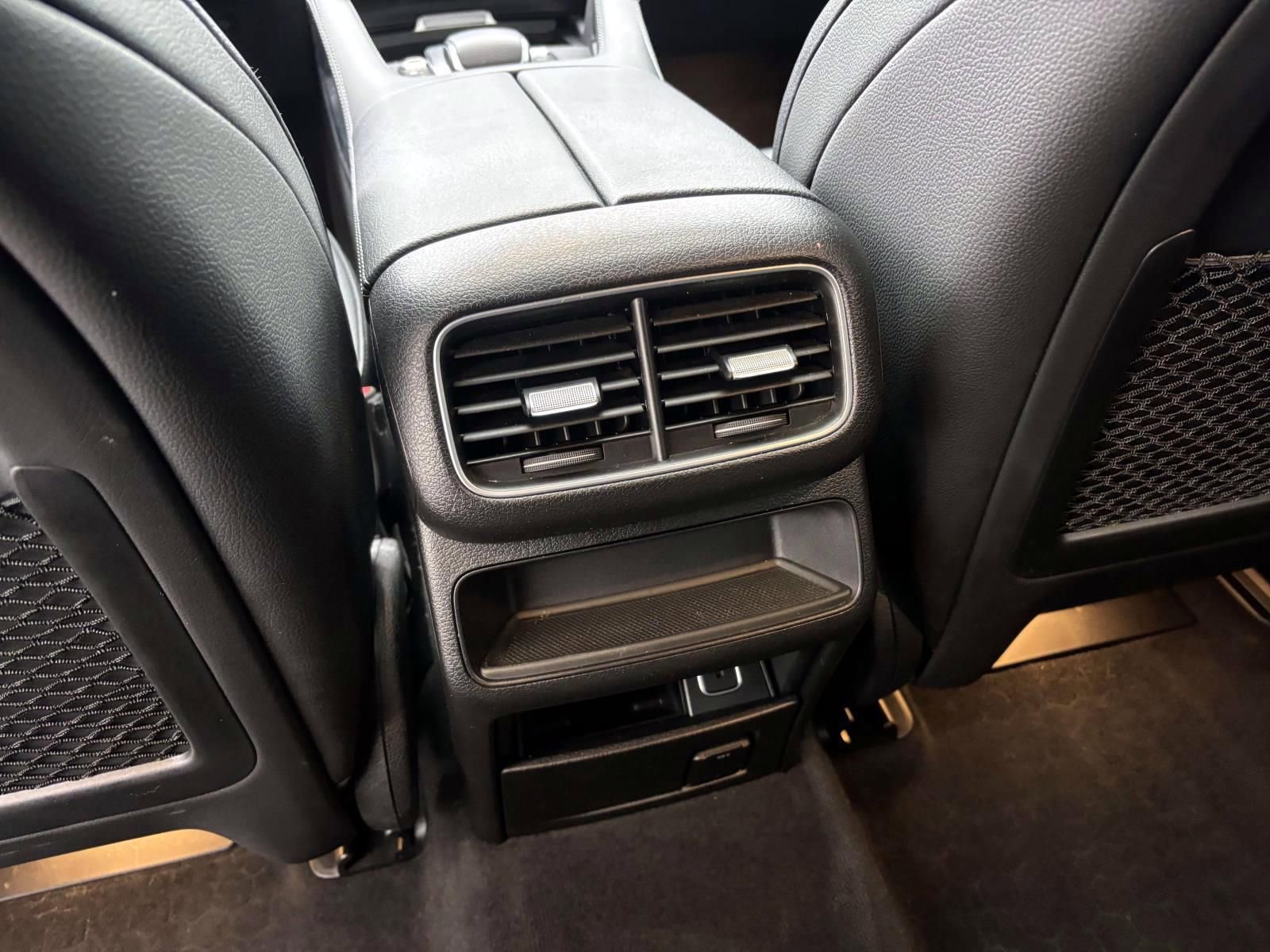 Used 2021 Mercedes-Benz GLE 350 4MATIC image 32