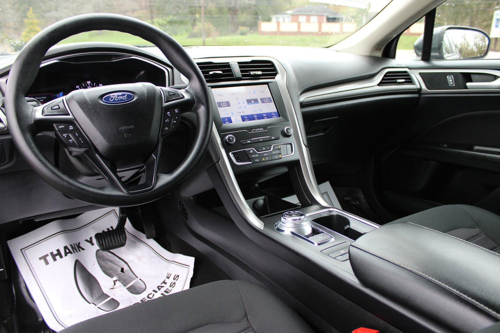 Used 2020 Ford Fusion SE image 19