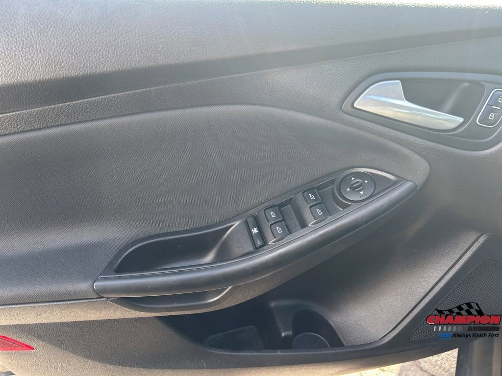Used 2016 Ford Focus SE image 15