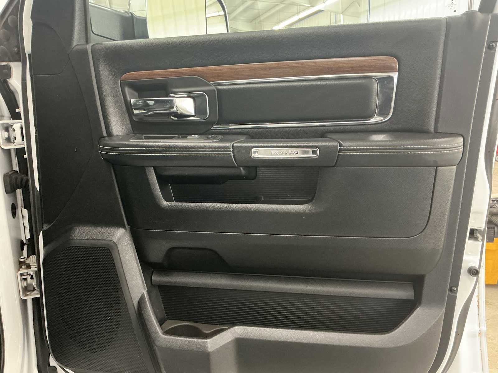 Used 2014 RAM 2500 Laramie image 24