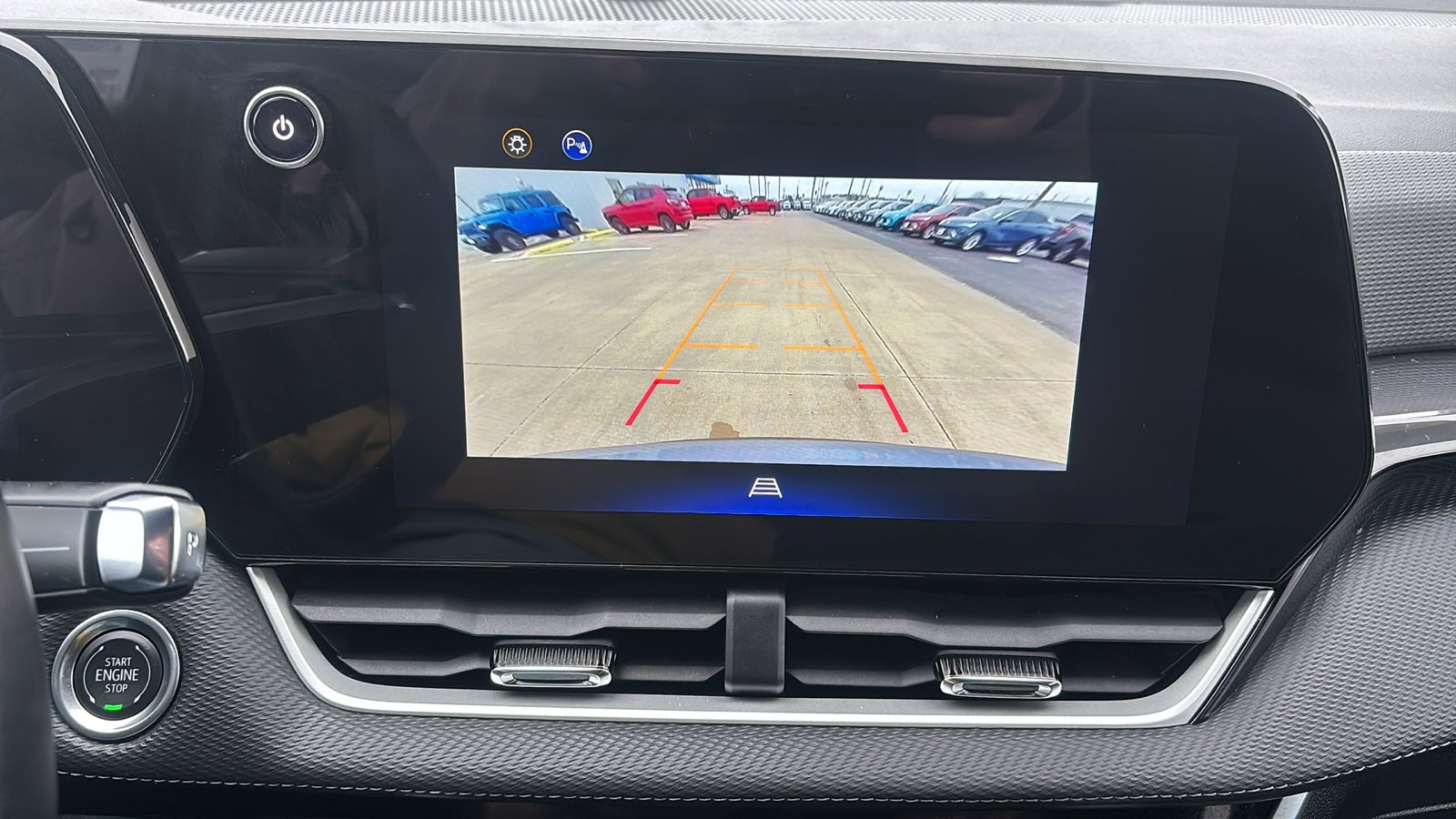 Used 2025 Chevrolet Equinox LT image 13