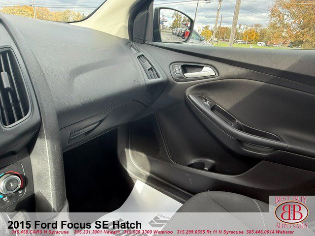 Used 2015 Ford Focus SE w/ SE Cold Weather Package image 12