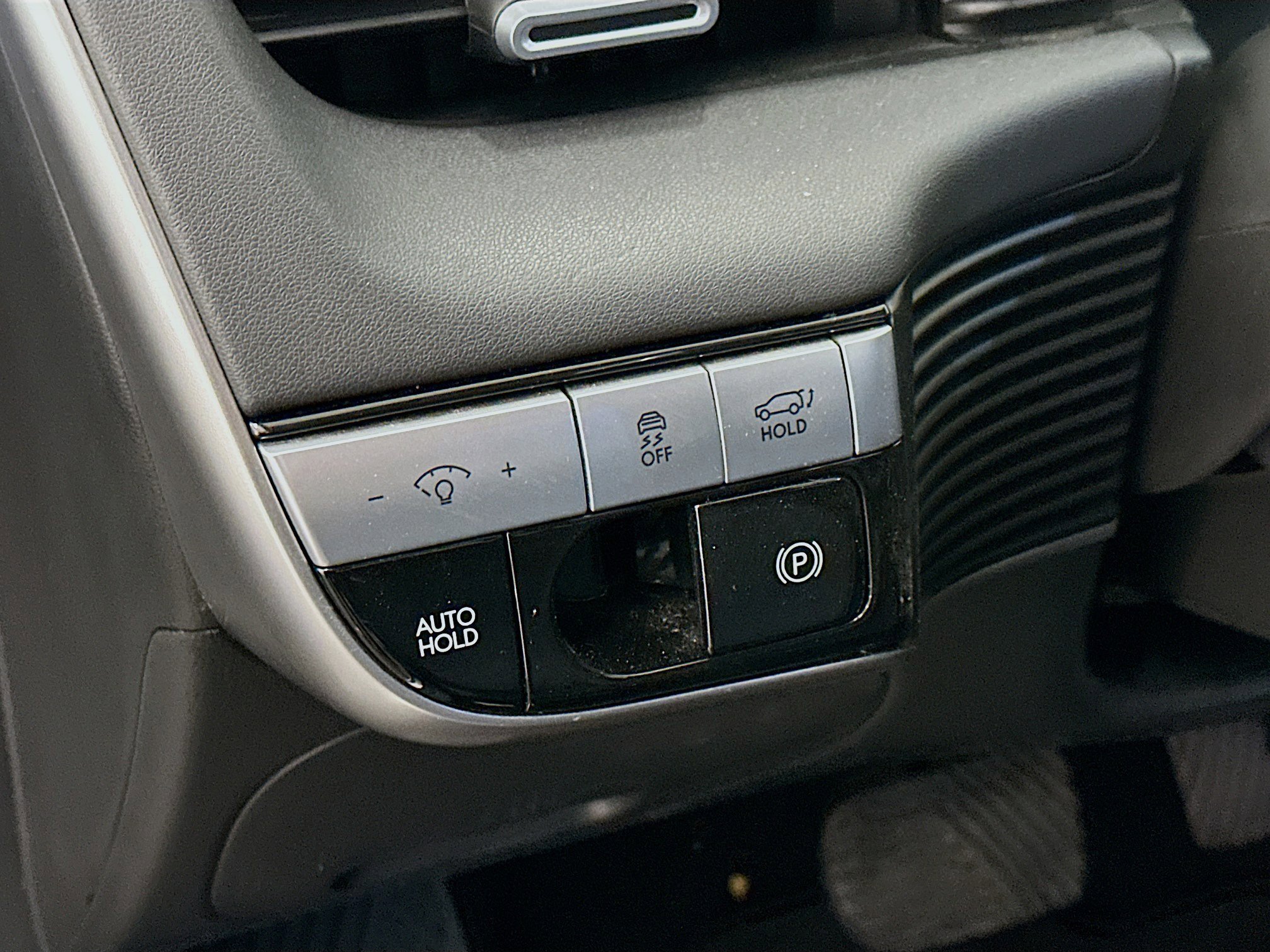 Used 2023 Hyundai Ioniq 5 Limited w/ Cargo Package image 17