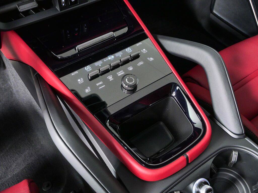 New 2026 Porsche Cayenne GTS AWD/4WD image 19