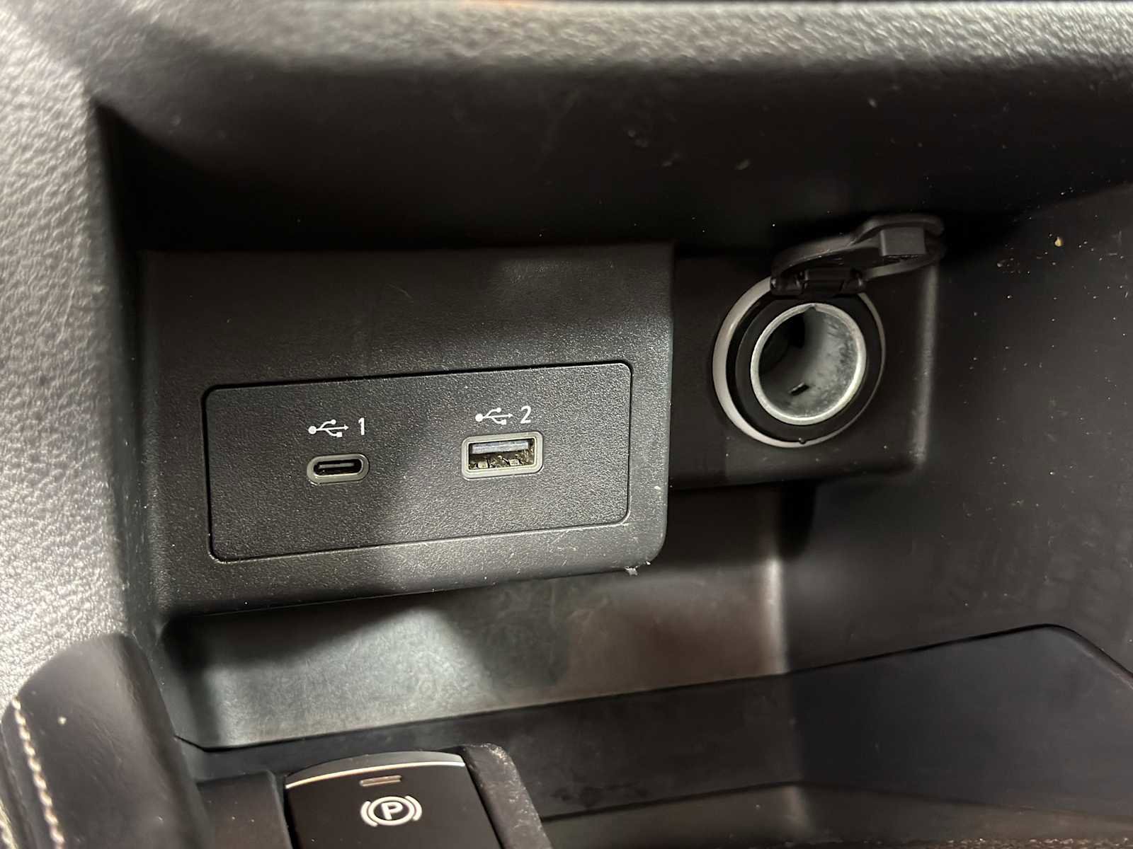 Used 2024 Nissan Kicks SV FWD image 28